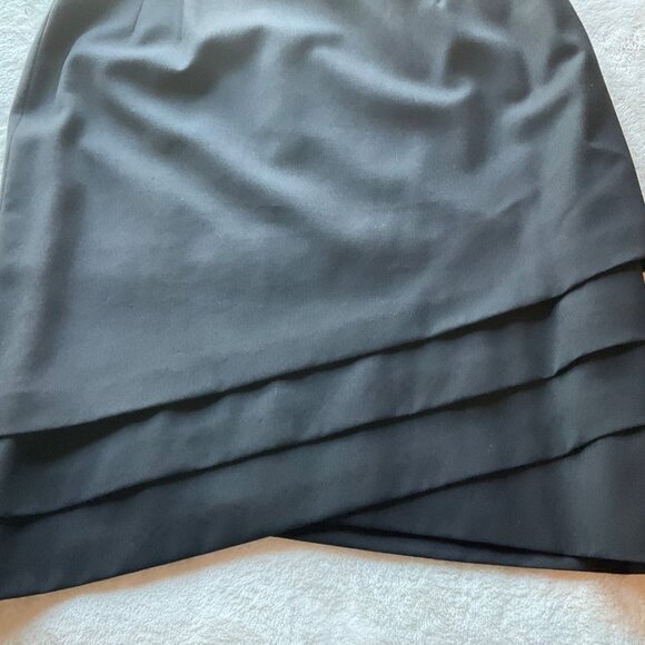Escada margaretha ley size Medium Pencil Skirt Virgin Wool black tiered Germany - Picture 4 of 10